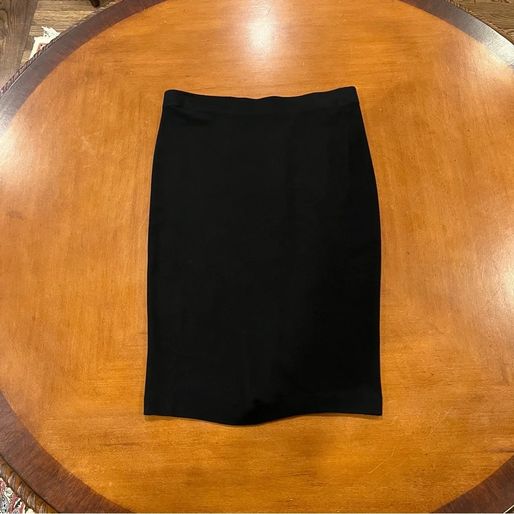 VINCE Women’s Viscose Blend Pencil Skirt Black Large Knee-Length Office